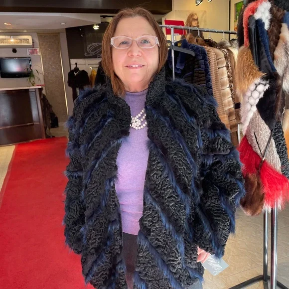 Fur coat - Picture 4 of 4